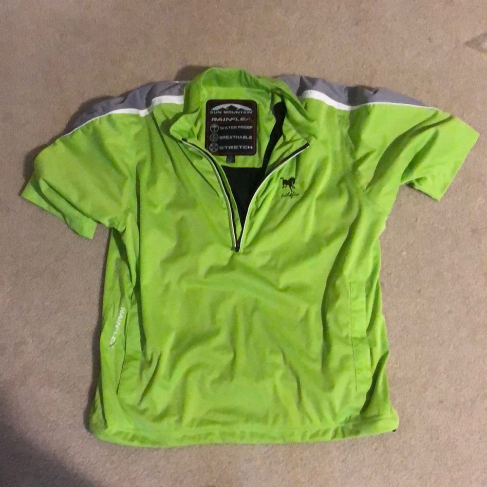 Running shirt. Neon. Wildfire brand